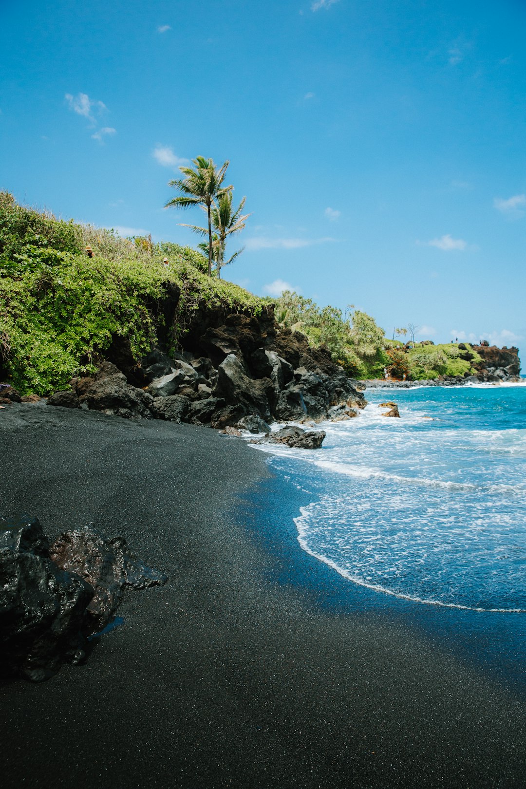 Maui Beach Paradise Tropical beaches, relaxing vacation, island paradise, Hawaii, ocean view